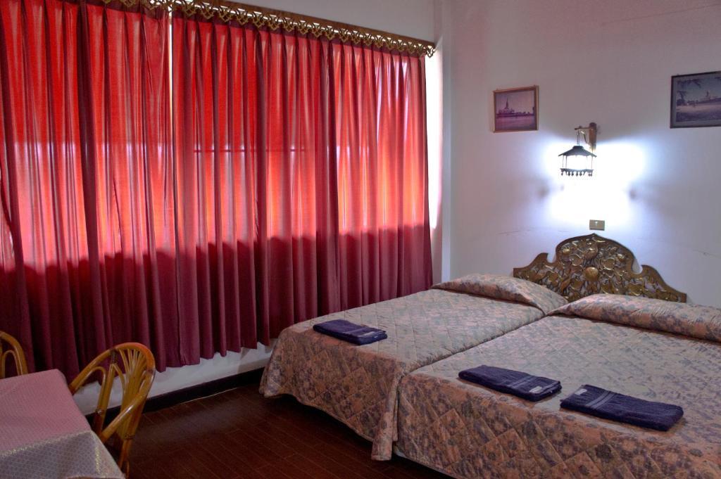Royal Jommanee Hotel Nongkhai Нонгкхай Номер фото