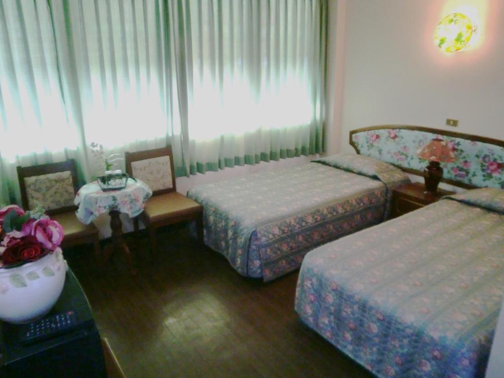 Royal Jommanee Hotel Nongkhai Нонгкхай Номер фото